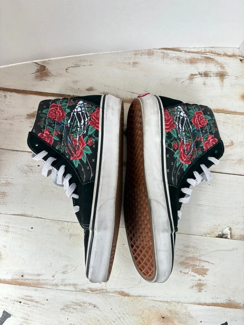 VANS Sk8-Hi Rose Skulls sneakers hi-top punk goth skate sz 9 women 7.5 men suede
